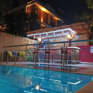 Апартаменты Beyaz Melek, Анталья